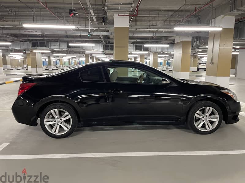 Nissan Altima 2012 Coupe 6