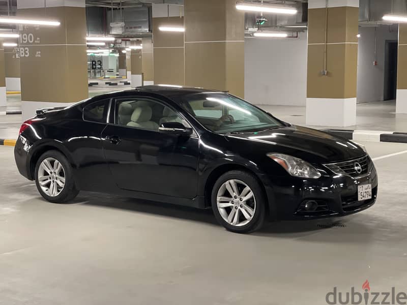 Nissan Altima 2012 Coupe 7