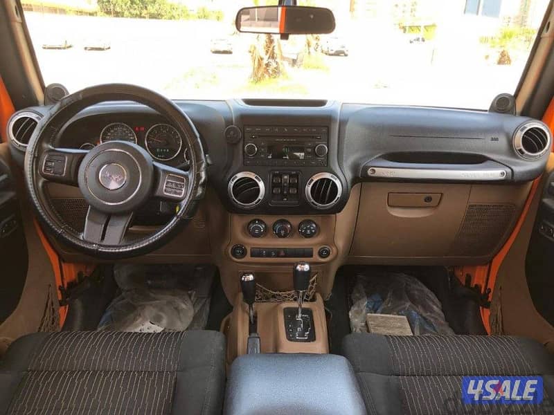 Jeep Wrangler 2011 Jeep Wrangler Sahara Limited 2012 13