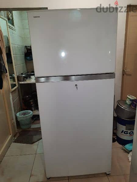 Toshiba 770 liter fridge very good condition for sale in mangaf blok4 1