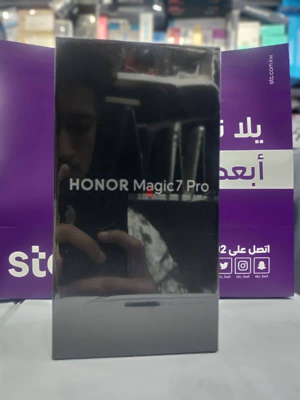 HONOR MAGIC 7PRO  ROM:512GB RAM:12GB COLOR: BLACK  MODEL:PTP-N49 4