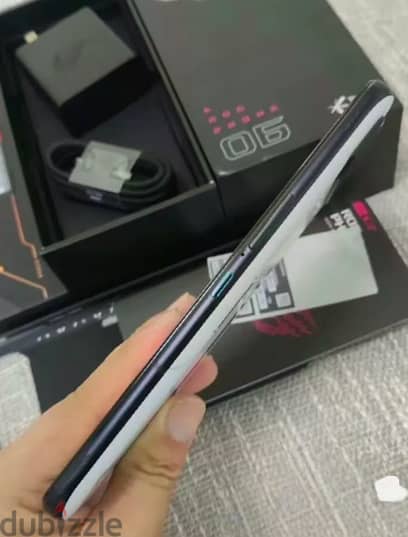 99%NEW Asus ROG Phone 6 1