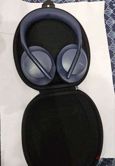 BOSE NC700 Headphones original