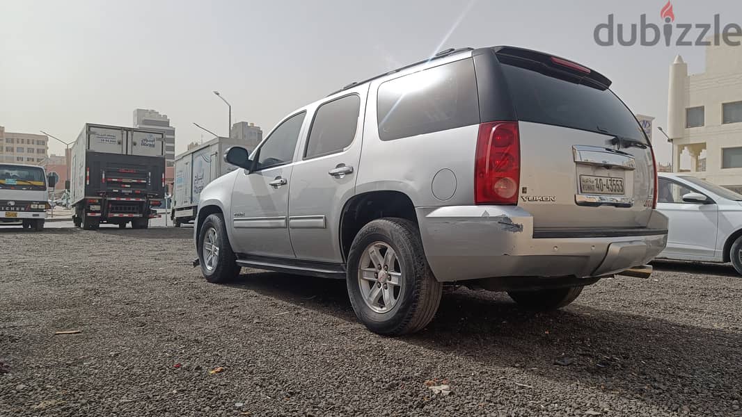 GMC Yukon 2012 Standard 13