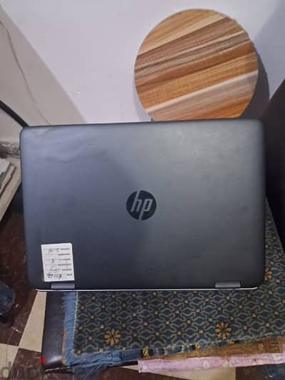 لاب توب hp.  كور i5 بحاله ممتازه الجيل السابع