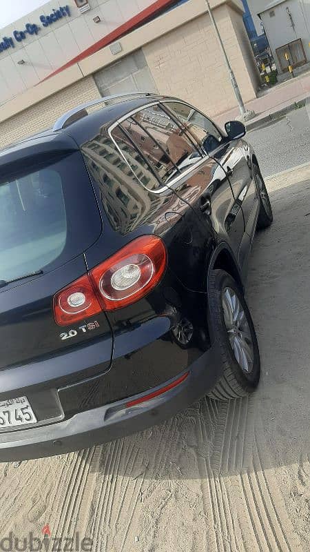 Volkswagen Tiguan 2009 family uses suv for sale in salmiya 2