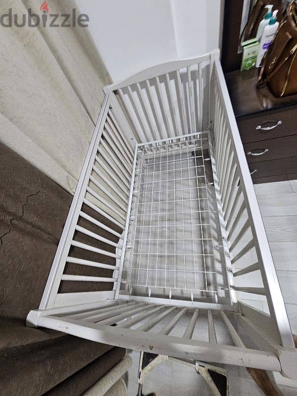 Wooden Adjustable Baby Cribs 1