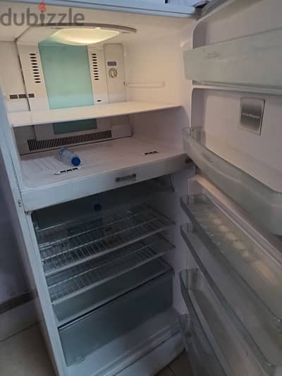 Toshiba refrigerator in excellent condition