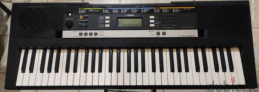 YAMAHA PSR E 243 Musical keyboard for sale