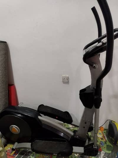 Cross Trainer bike in excellent condition