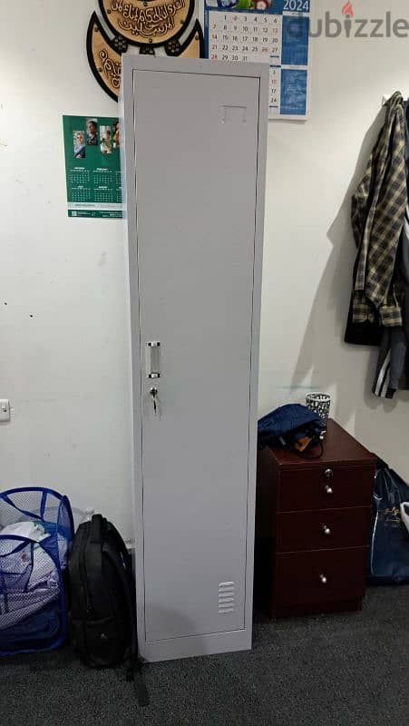 single bed and steel cupboard 0