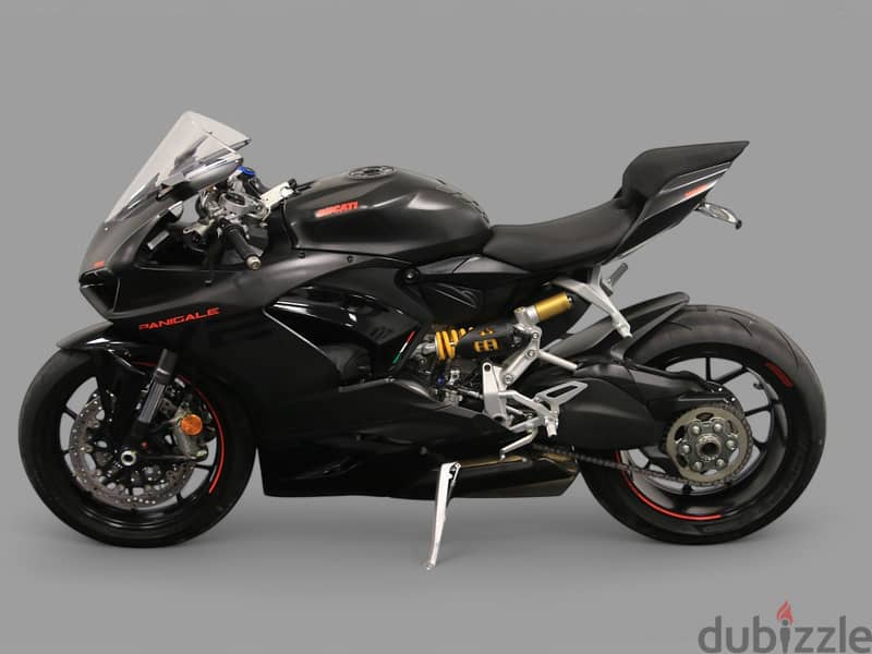 2024  DUCATI PANIGALE V2  +974 66574363 1