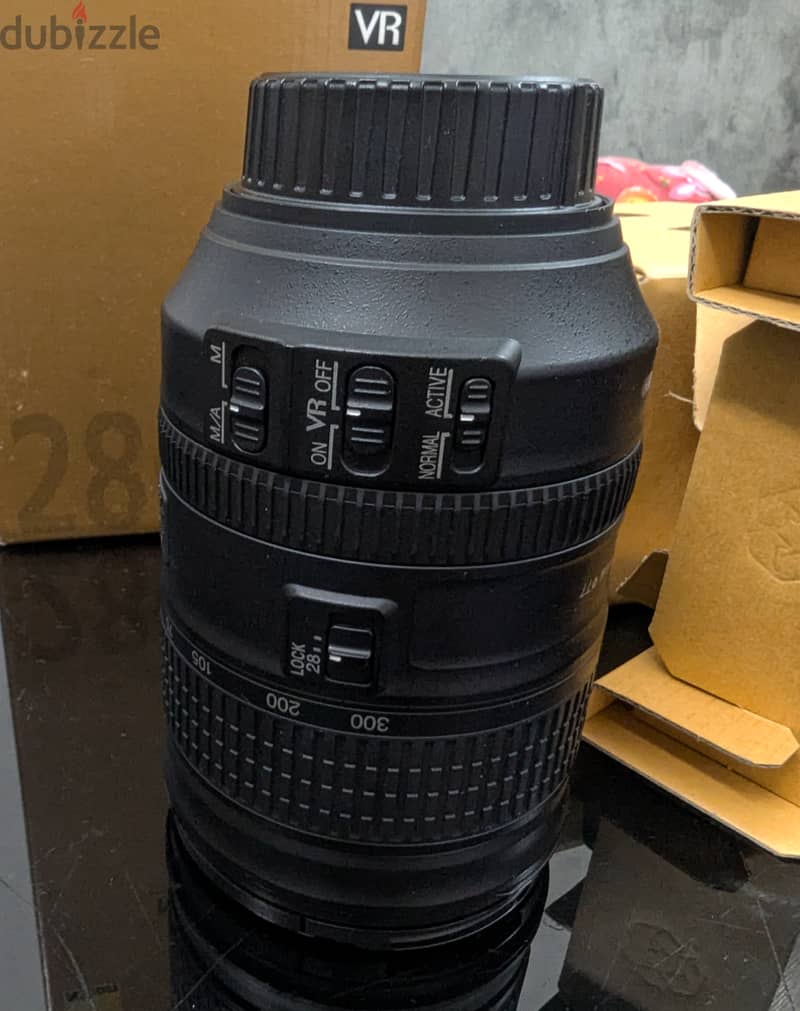 Nikon Lens 28-300mm 0