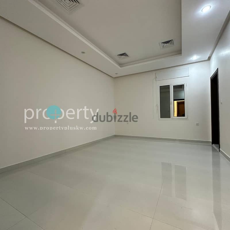 4 Master bedrooms Ground Floor for rent in Abu fatira 6