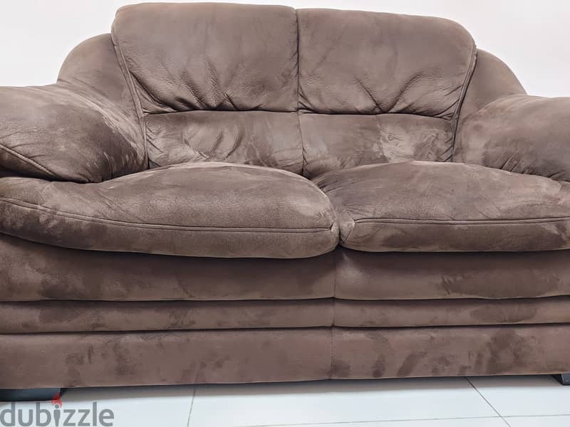 Sofa set in good condition 1