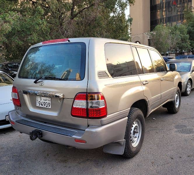 Toyota Land Cruiser 2003 1