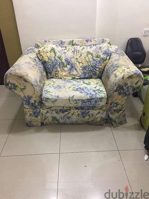 selling sofas 0