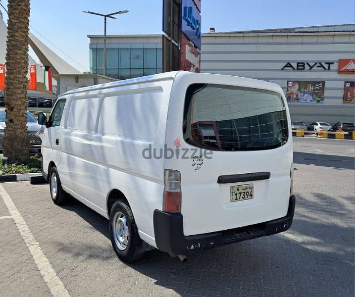 Nissan Urvan Box Cargo 2007 1