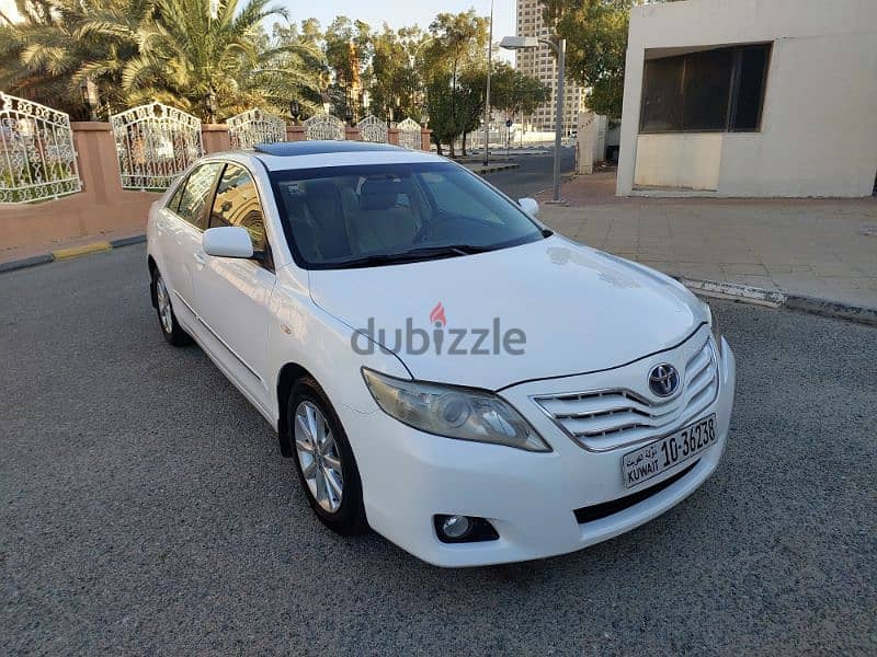 Toyota camry GLX . 2011 2