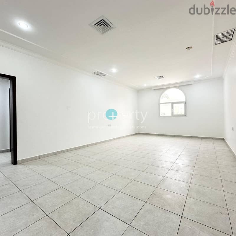 4 Bedroom apartment available for rent in Bayan 0