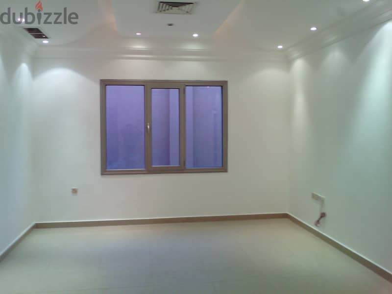 Beautifully positioned 3 bedroom apt in mangaf 0