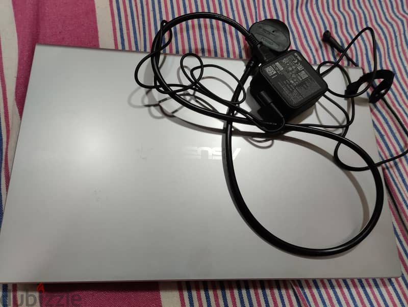 Asus laptop i3 11gen 3