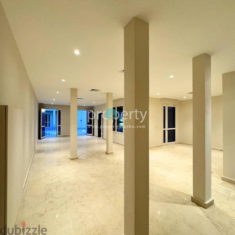 4 bedroom Complex Villa for rent in Abu Al Hasaniya 8