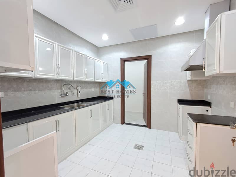 4 Bedrooms Floor in Rumaithiya 2