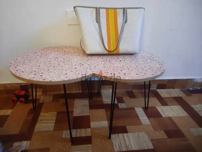 Center cum coffee table (new condition)