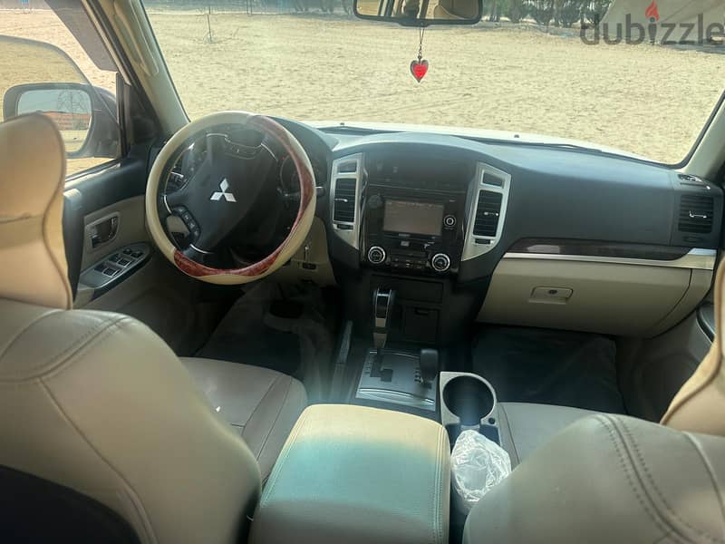 Mitsubishi Pajero 2018 3.8 V6 Full Option 12