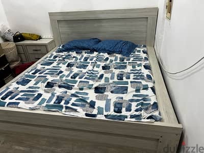 bed and structure king size