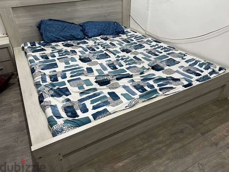 bed and structure king size 1