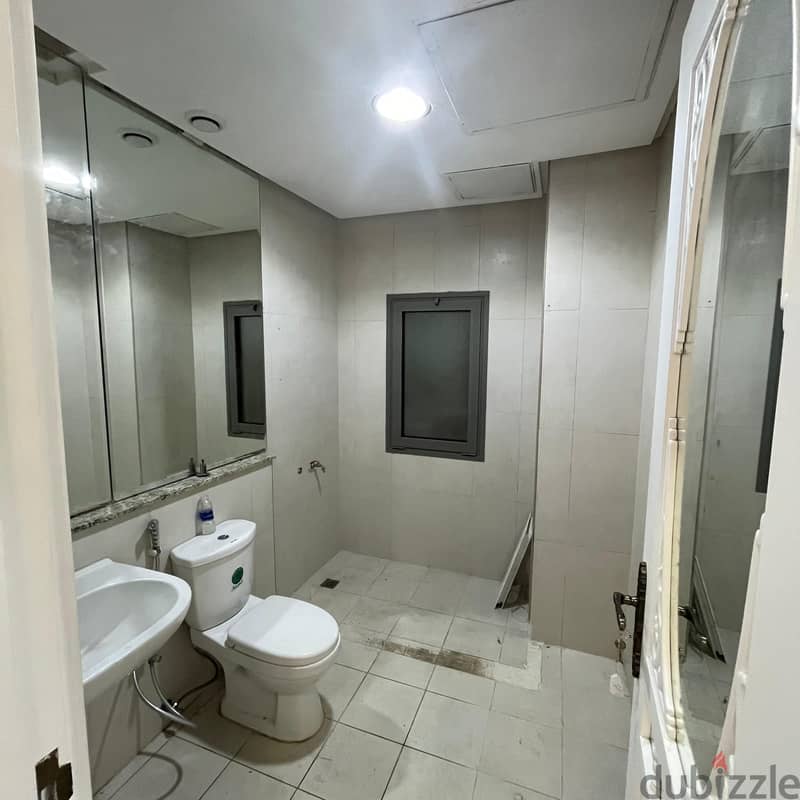 Half floor investment for rent in Jabriya 10