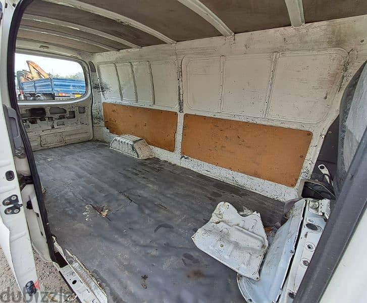 Nissan Urvan Cargo Box 2012 7