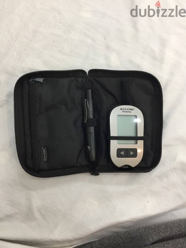 Blood Sugr measure device , ACCU-CHEK Performa 0