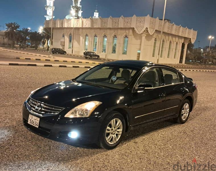 Nissan Altima - 2012 0