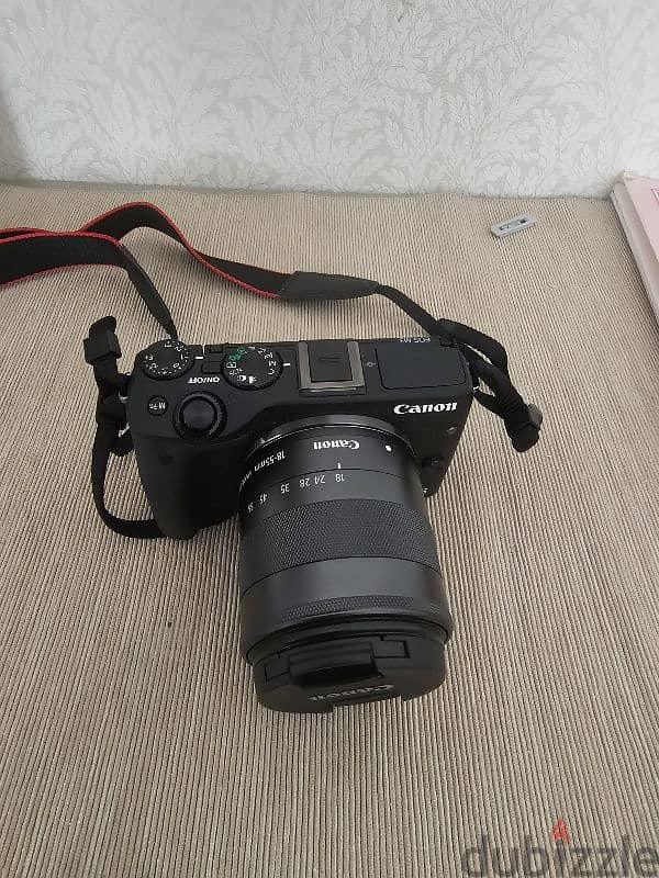 EOS M3 mirrorless camera in good condition 2