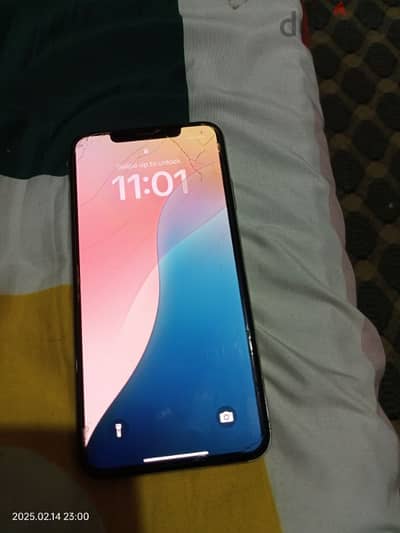 xs max 64gb all original have box cable everything good