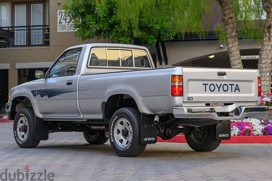 Toyota Pickup 1992 Deluxe 4x4 WhatsApp Chat : +16266453424 1