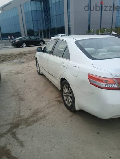 Toyota Camry 2011 2X2 Excellent condition