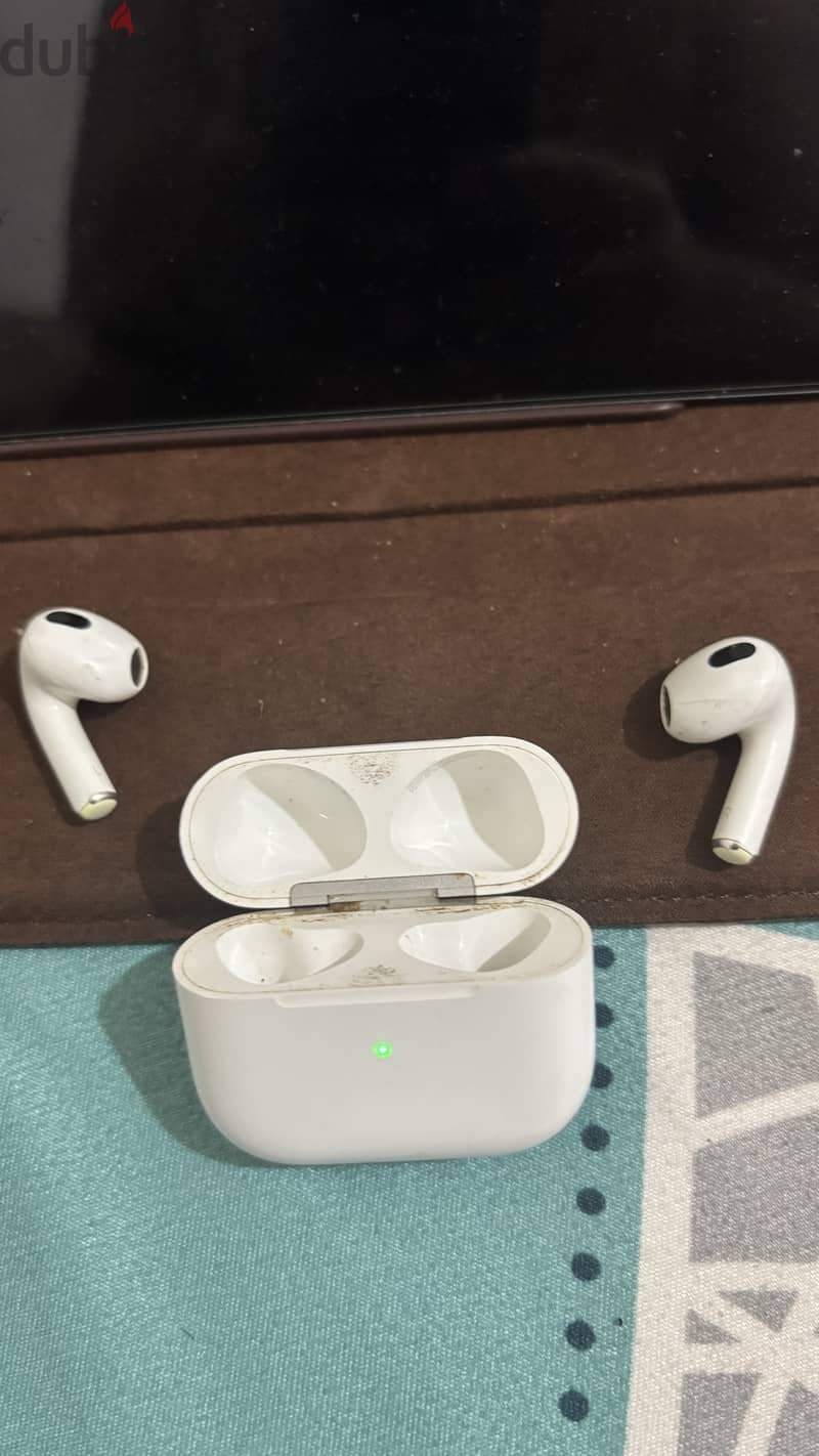 Apple Watch 7 series 45 mm cellular model with AirPods 3 free 2