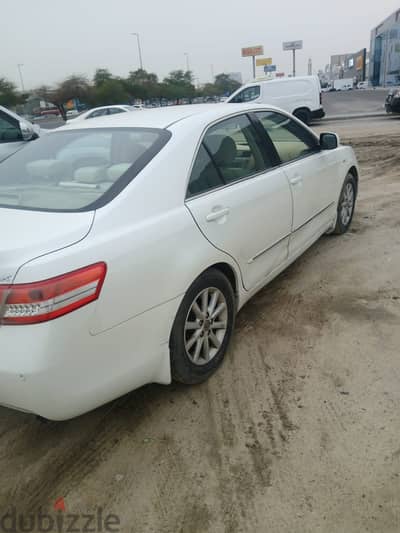 Toyota Camry 2011 2x2 Excellent condition