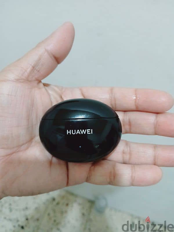 Huawei Freebuds 4i. in perfect working with ANC only left side 0