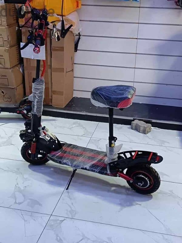 New Qs4 E10 Electric Scooter Available For Sale In All Kuwait 3