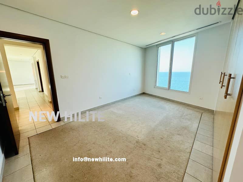 Sea view Three bedroom apartment with balcony for rent in Mangaf 7