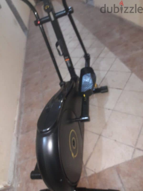 Domyos El-520 self power elliptical machine 1