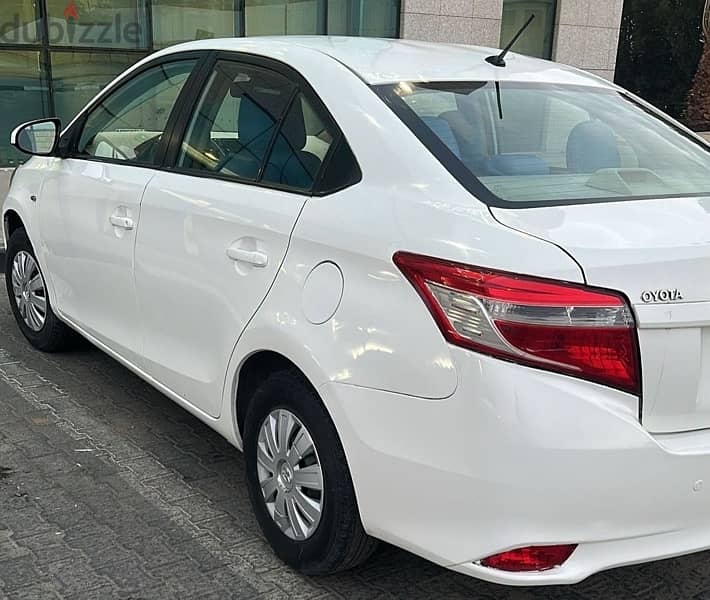 Toyota Yaris 2017 Urgent For Sale  in 990 kd only 1