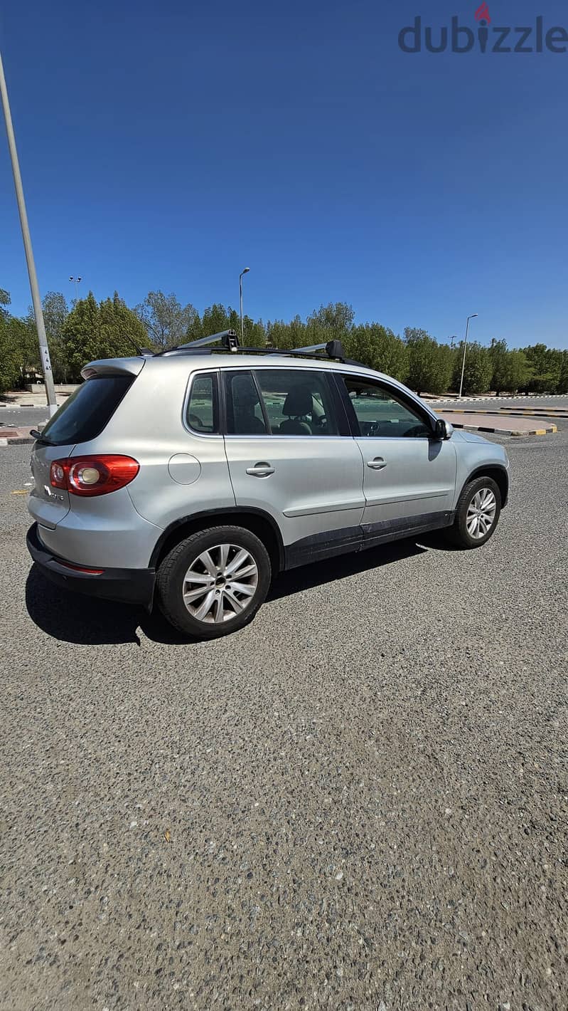 2009 Volkswagen Tiguan 2000cc Turbo, Western expat leaving 4