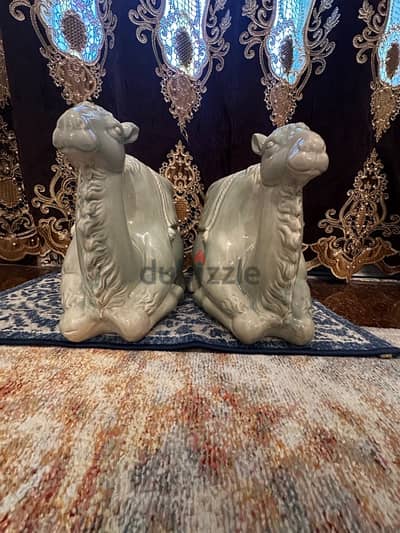 ceramic camel decoration