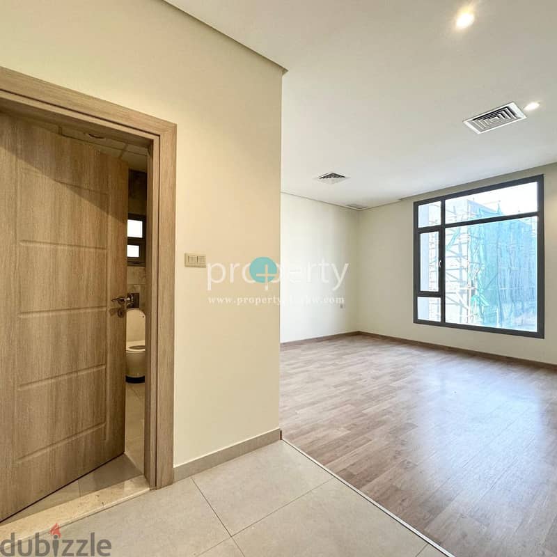 4 Master bedroom floor for rent in Qortuba 5